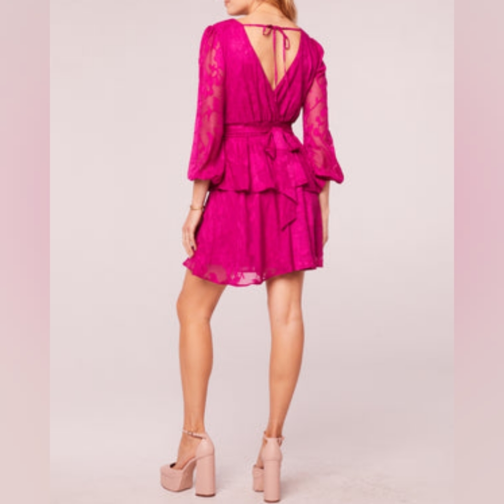 🍀KISS ME FUCHSIA PEPLUM MINI DRESS SIZE S